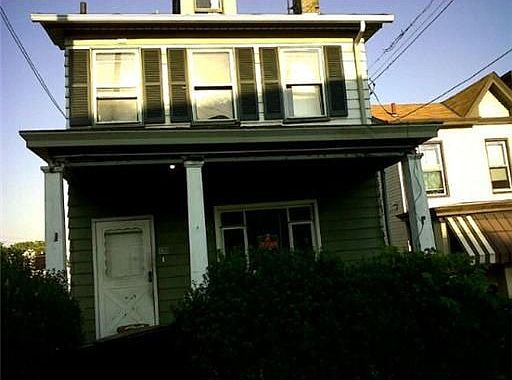 2nd image of 120 Amanda Ave