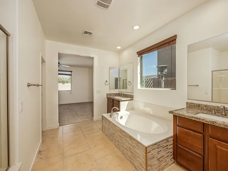 3896 E Alfalfa Dr — Photo 27