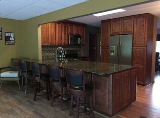 1172 Asher Ct, Walled Lake, MI 48390