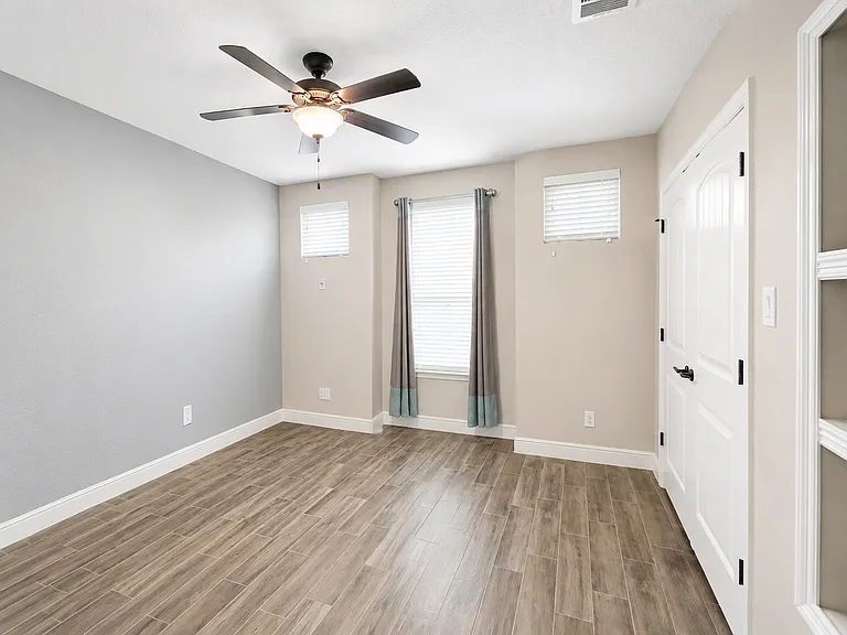 1609 Calvin Loop — Photo 18