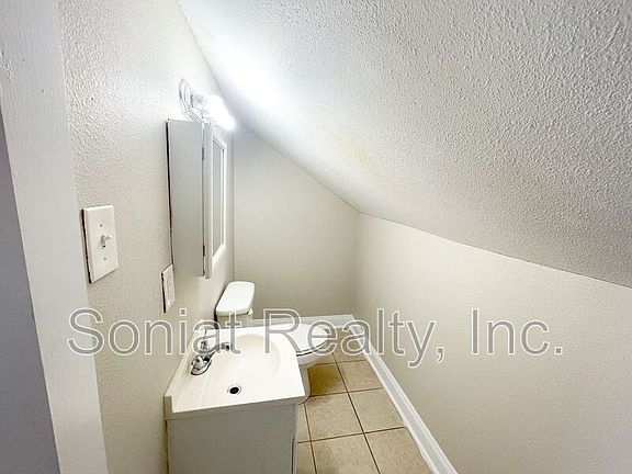 3rd image of 1438 N Villere St
