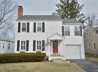 895 Alexandra Ave, Saint Louis, MO 63122
