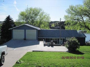 42 S Lakeview Rd, Brady, NE 69123