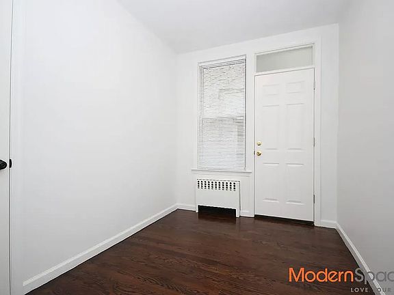 4th image of 2167 19th St