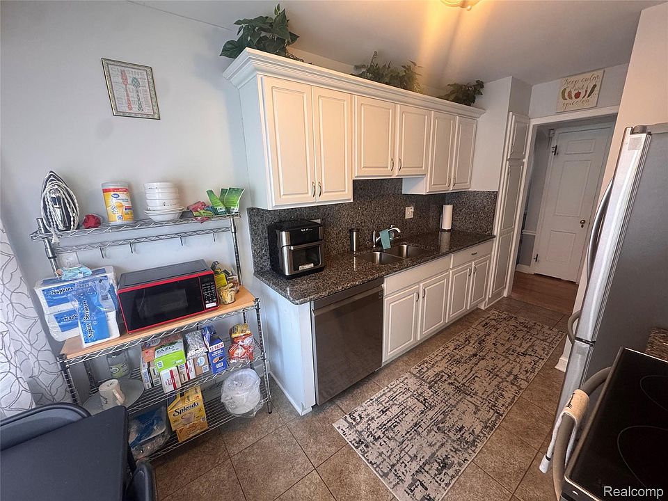 4208 Bishop St, photo 9