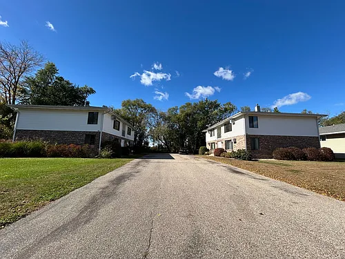 2582-2612 Robinson Dr Photo 1