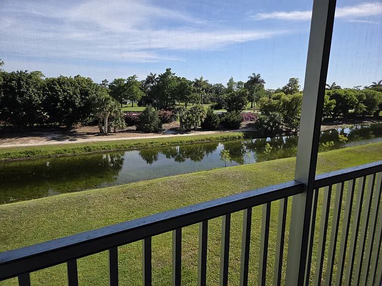 5651 Rattlesnake Hammock Rd #301C — Photo 9