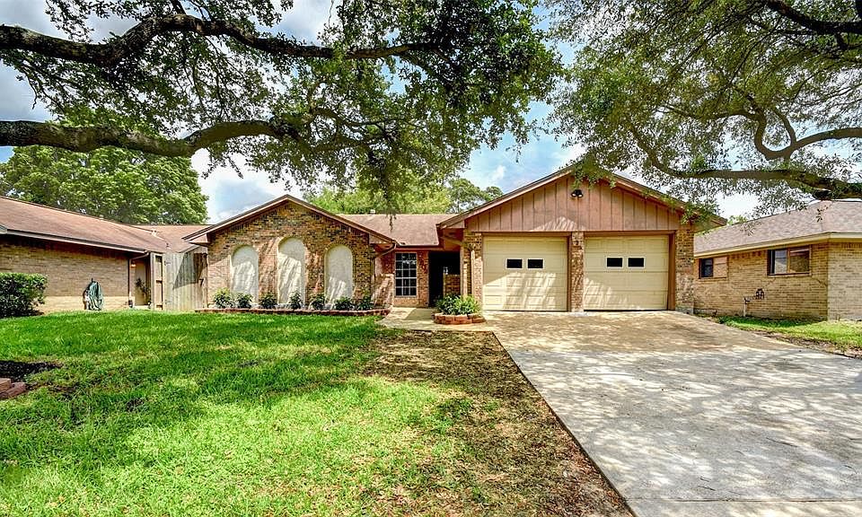 1st image of 802 Sunnybrook Dr