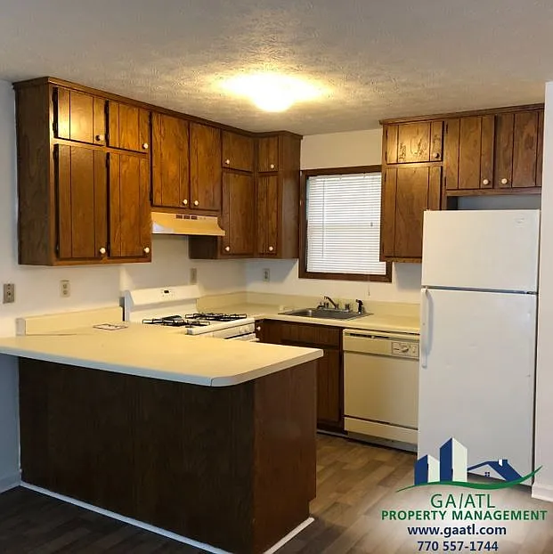 1 bed, 550 sqft, $795 — Photo 2