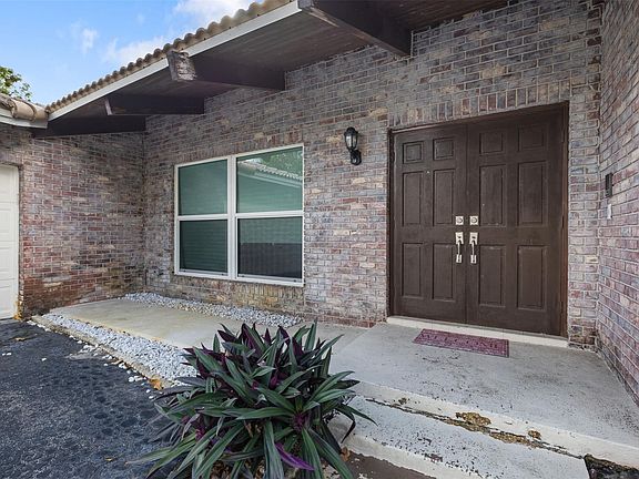 4th image of 9902 NW 20th Street