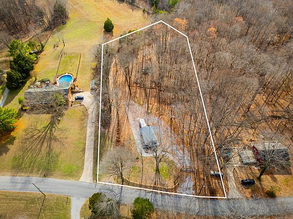 2nd image of 6169 Huffman Rd