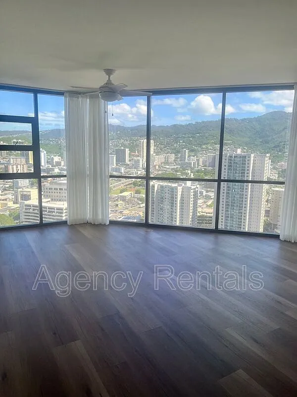 1 bed, 1.0 bath, 611 sqft, $2,350 — Photo 1