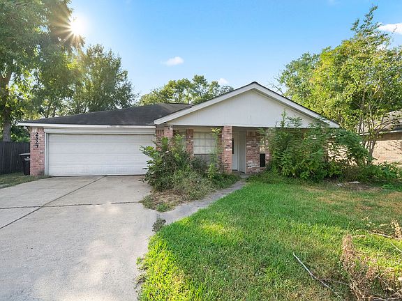 3rd image of 2523 Village Way Dr