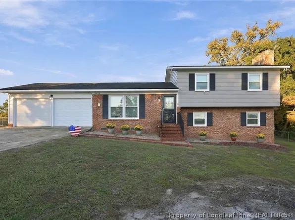 5012 Sycamore Dr, Hope Mills, NC 28348
