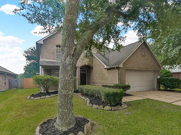 2338 Bay Hill Dr, Baytown, TX 77523