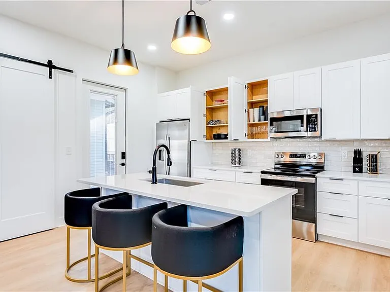 1239 Plaza Ave SW #B — Photo 7