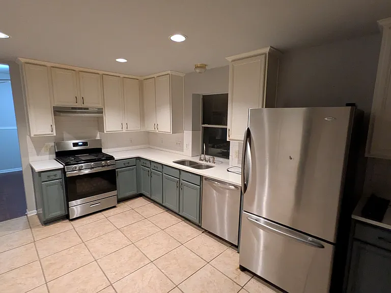 3608 Bratton Heights Dr — Photo 14