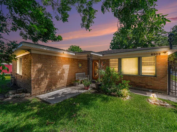 6503 Sharon Ln, Hitchcock, TX 77563