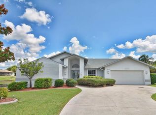 1813 SE 5th Ter, Cape Coral, FL 33990