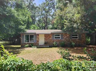 2021 Lansing Dr, Pensacola, FL 32504
