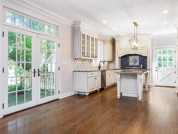 Double French Doors to Back Deck.
