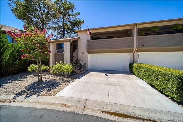 1st image of 26251 Rainbow Glen Dr #94