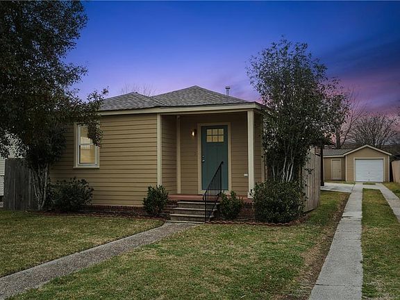 3rd image of 2708 Tournefort St