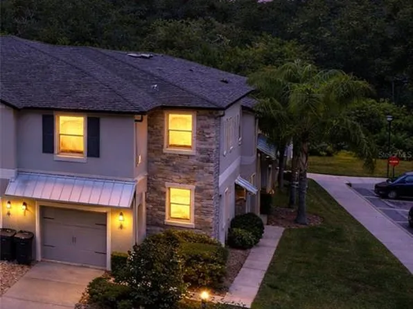 9776 Pembrooke Pines Dr, Sun City Center, FL 33573