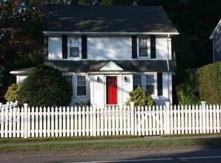 267 Stratfield Rd, Fairfield, CT 06825