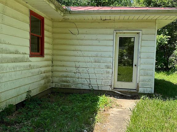 3rd image of 17079 Wagner Dr