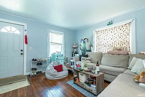 4 bed, 1.5 bath, 1516 sqft, $2,200 — Photo 4