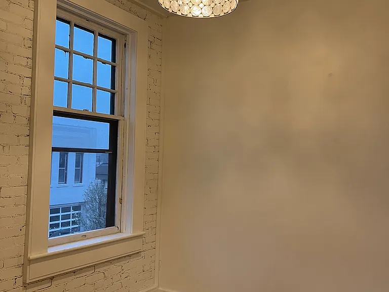 143 N Jackson St #A — Photo 4
