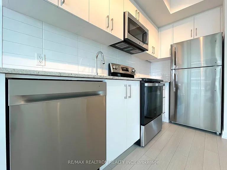 4010 Eglinton Ave W #1305 — Photo 6