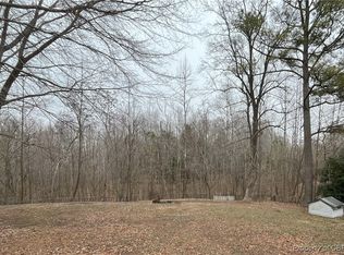 6747 Cedar Lake Dr, Gloucester, VA 23061