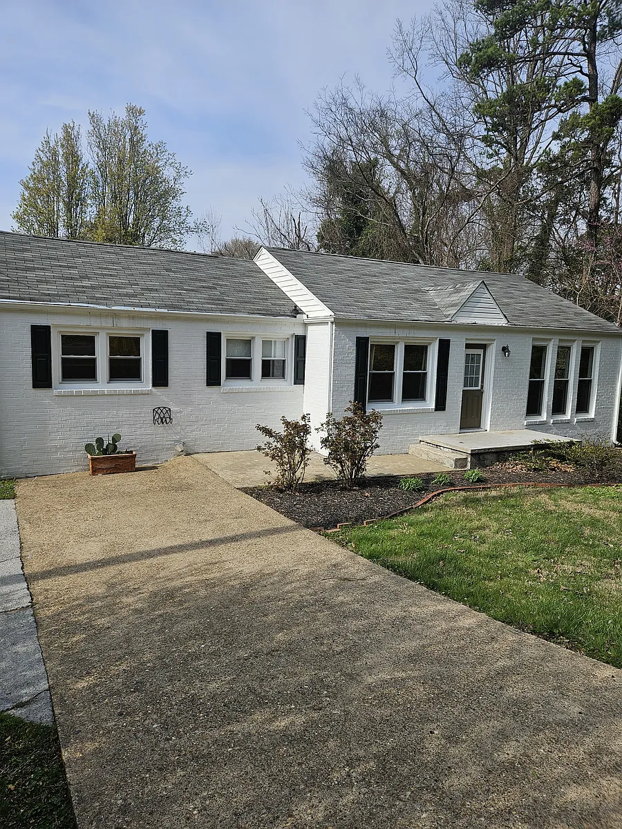 Building Photo - 7915 Westland Dr