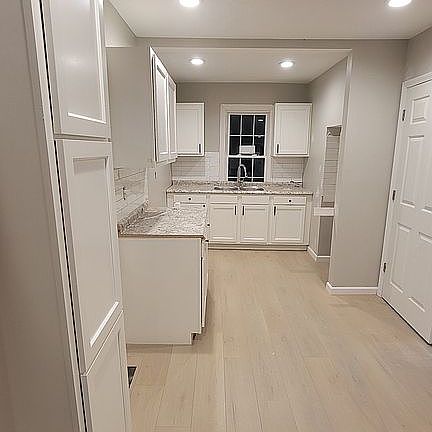 3rd image of 2716 Home Ave