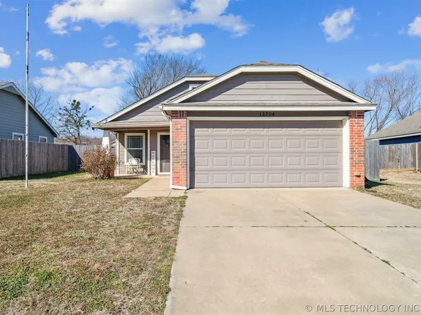 12304 S 270th East Ave, Coweta, OK 74429