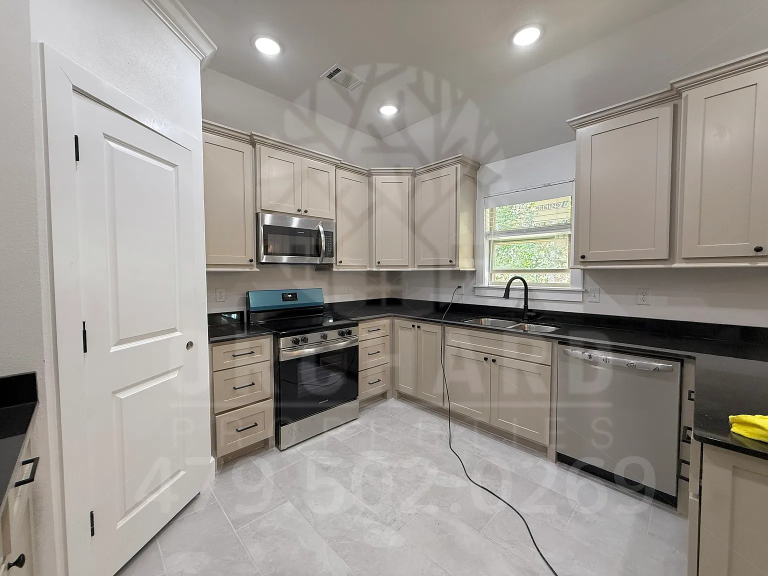 2 bed, 1450 sqft, $1,675 — Photo 4
