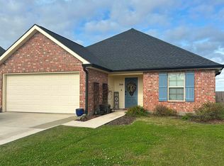 386 Landmark Dr, Raceland, LA 70394