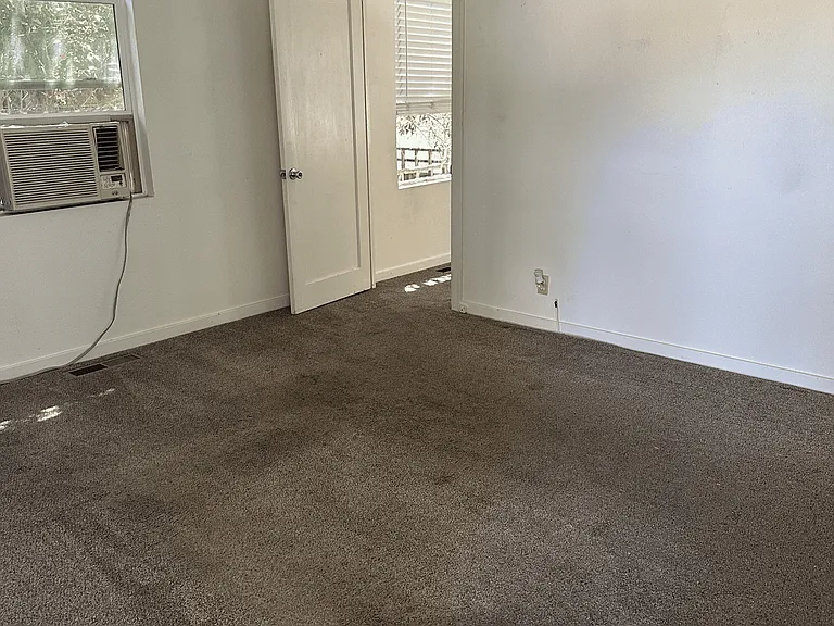 69 Berna Ave — Photo 3