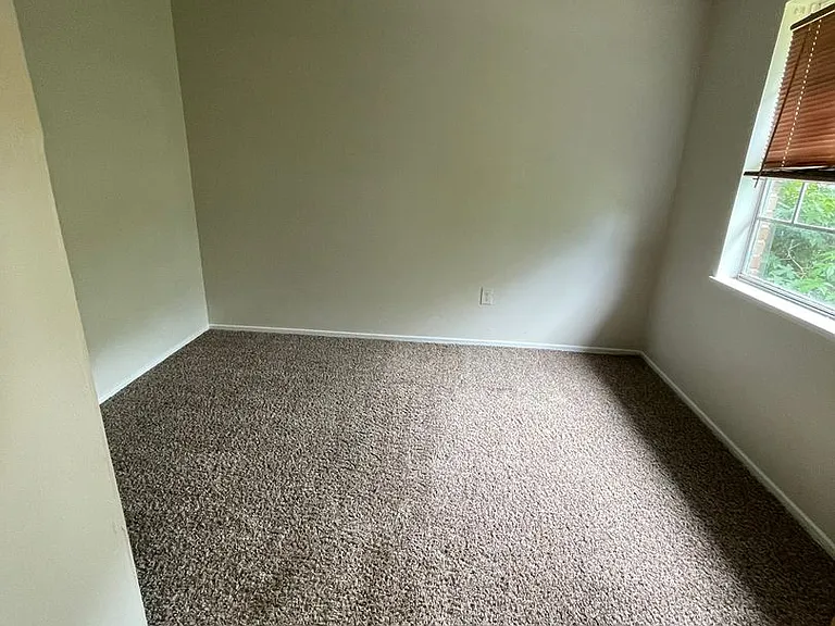 4641-6L Westwood Park Dr — Photo 5