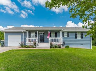 1430 Compton Woods Dr, Loganville, GA
