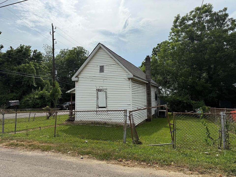 2nd image of 1701 Stanfiel St