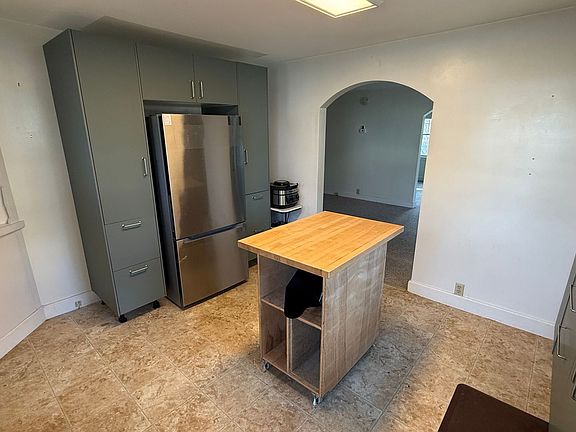2nd image of 193 S Main St APT 5