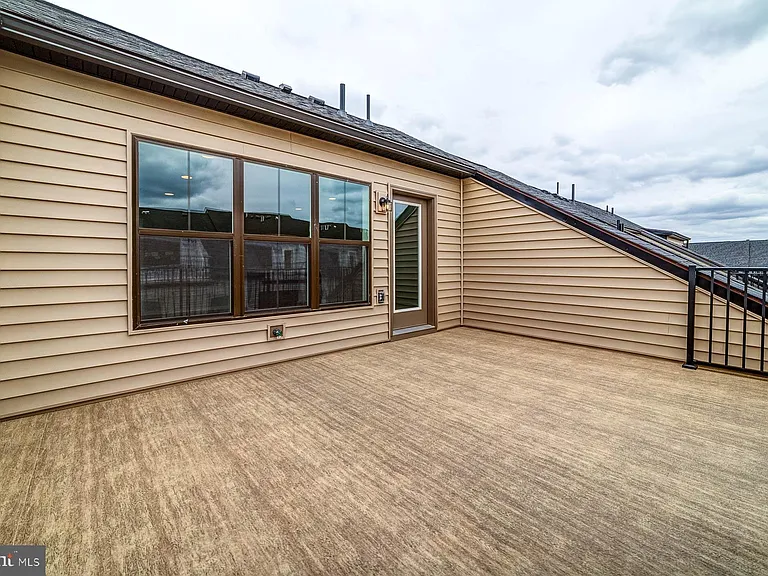 6227 Almerico Pl — Photo 69