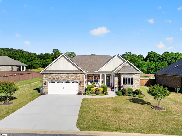 205 Cedar Knoll Way, Greer, SC 29651