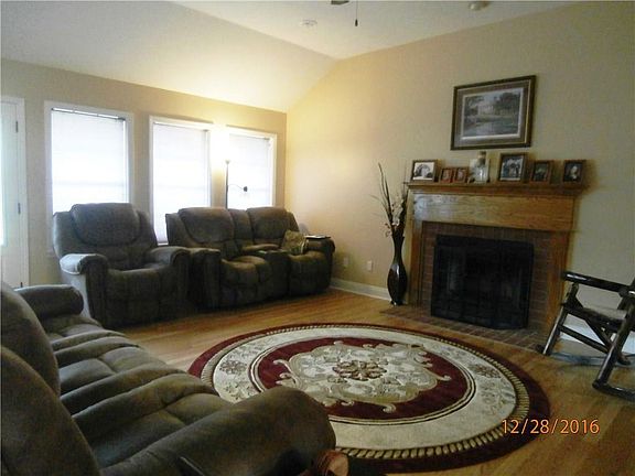 3rd image of 2770 Shadowood Dr
