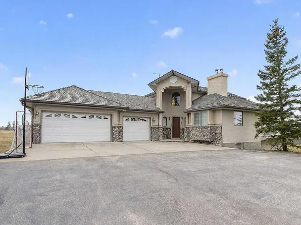 45 Country Lane Dr, Rocky View County, AB T3Z 1J5