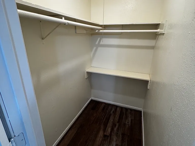 7402 Campeachy Ln — Photo 13