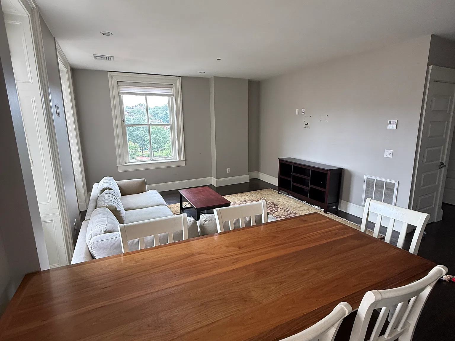 2 bed, 950 sqft, $2,900 — Photo 3